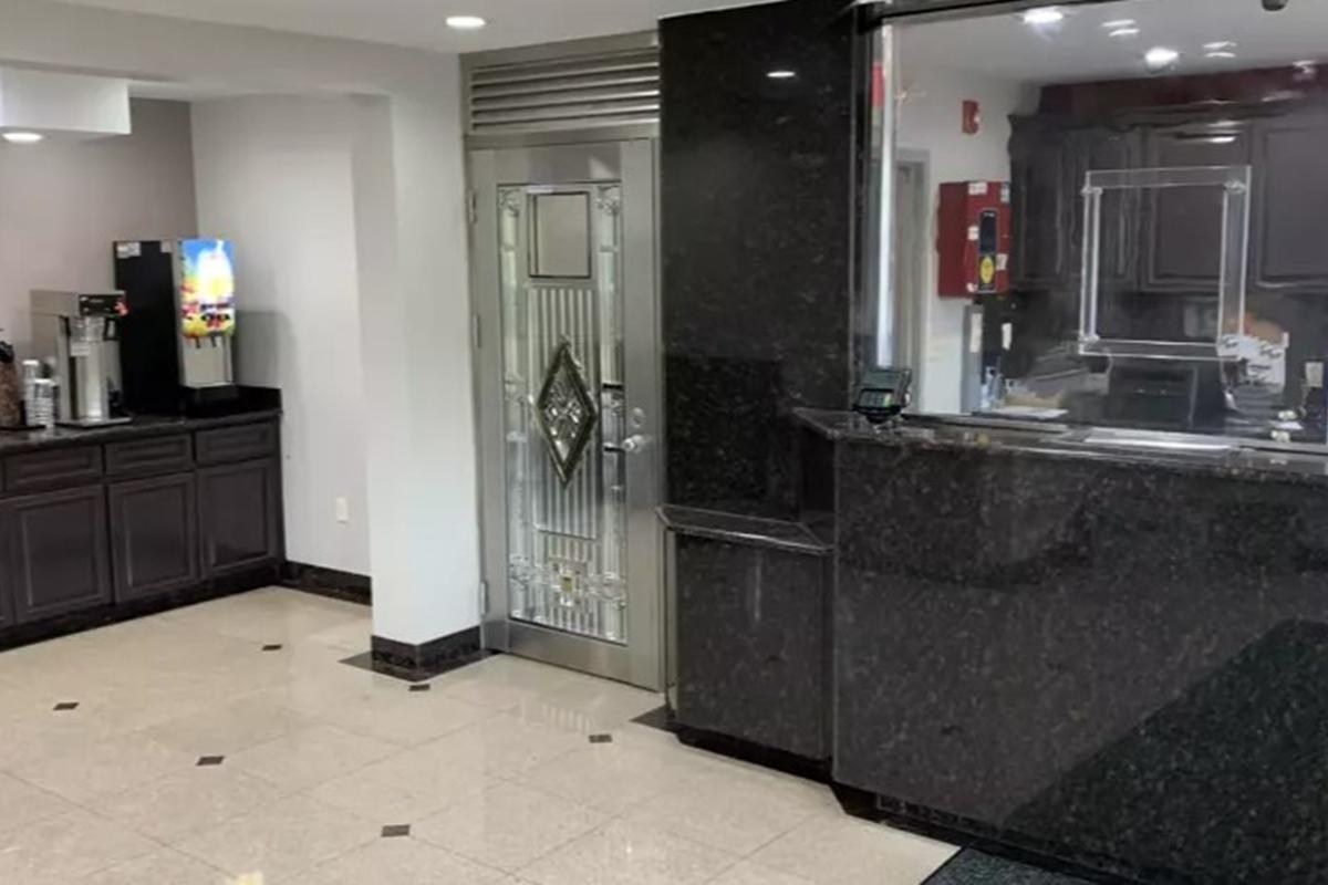 Red Roof Inn Copiague Екстериор снимка