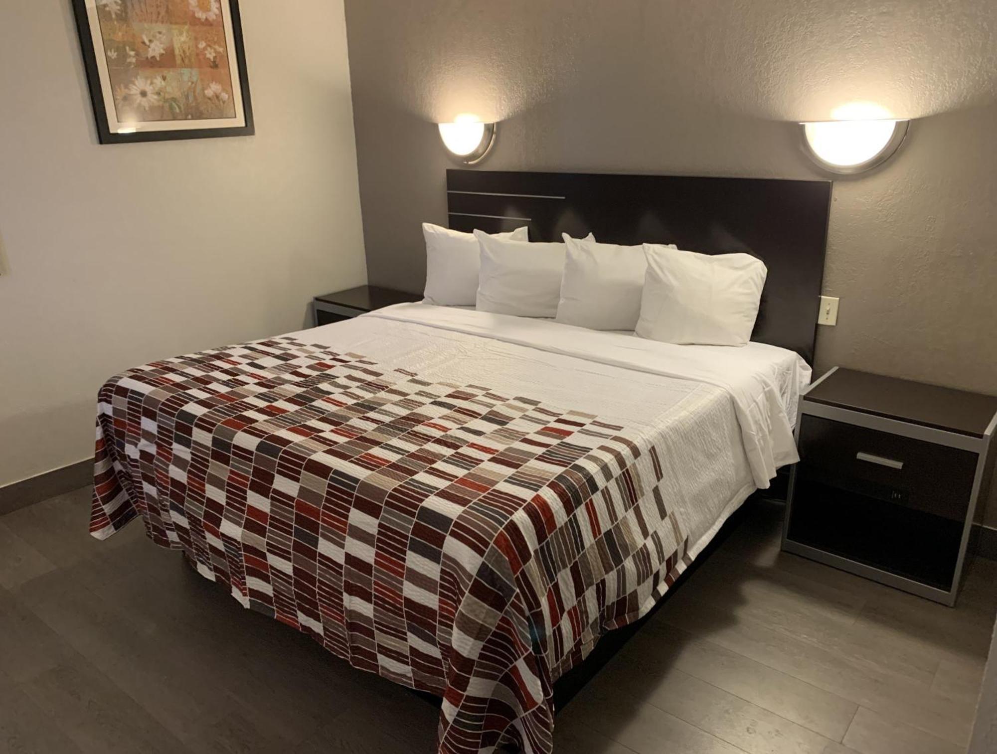 Red Roof Inn Copiague Екстериор снимка