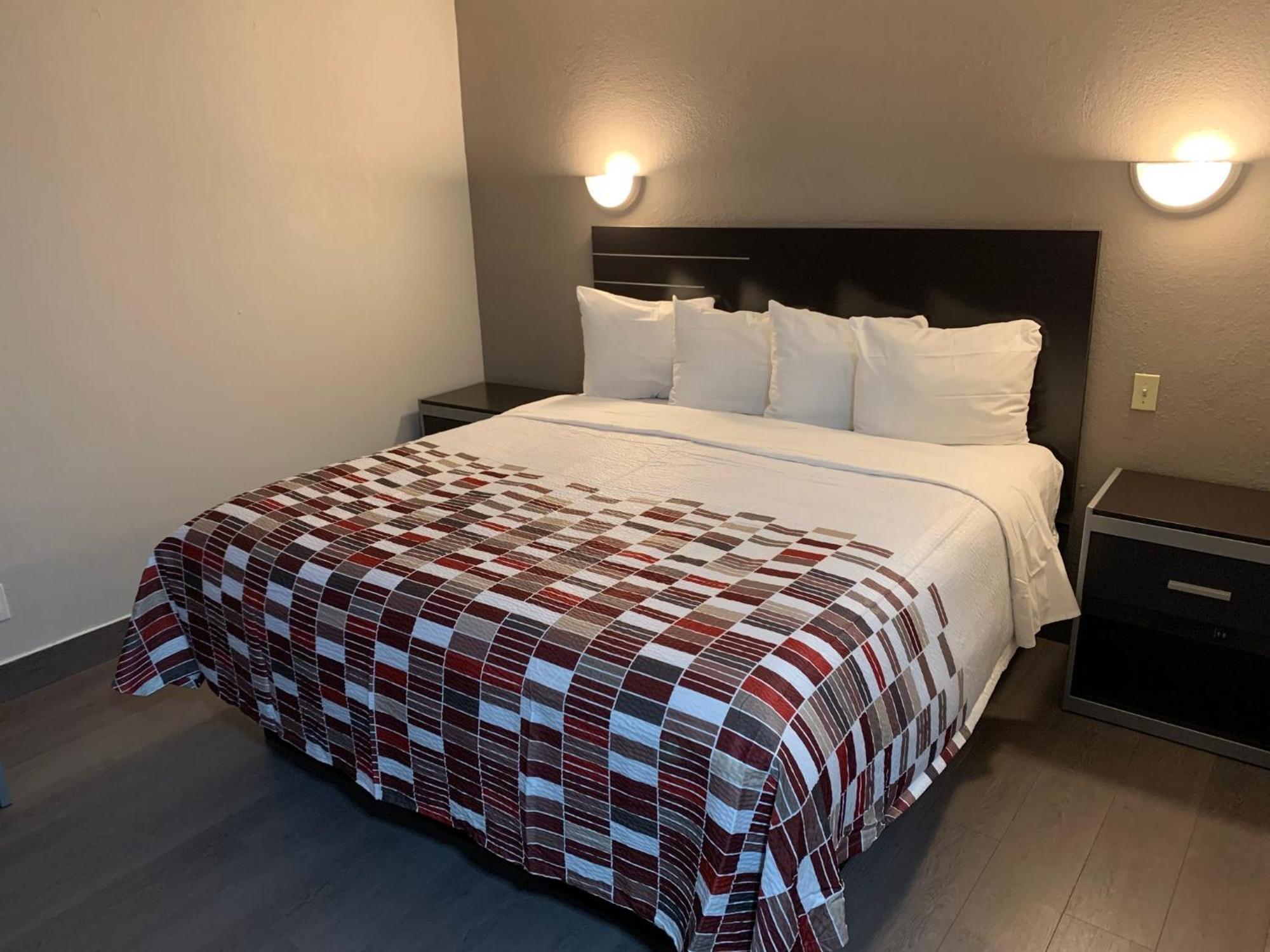 Red Roof Inn Copiague Екстериор снимка